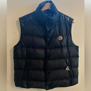 MONCLER MENS PUFFY VEST JACKET LIKE NEW LARGE